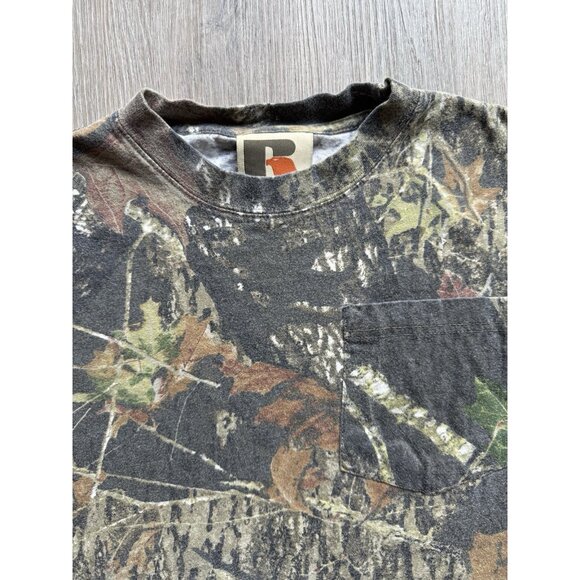 Vintage Y2K Russell Athletics Outdoors Real Tree Camo Forest Cut Off Shirt Small - Picture 3 of 7